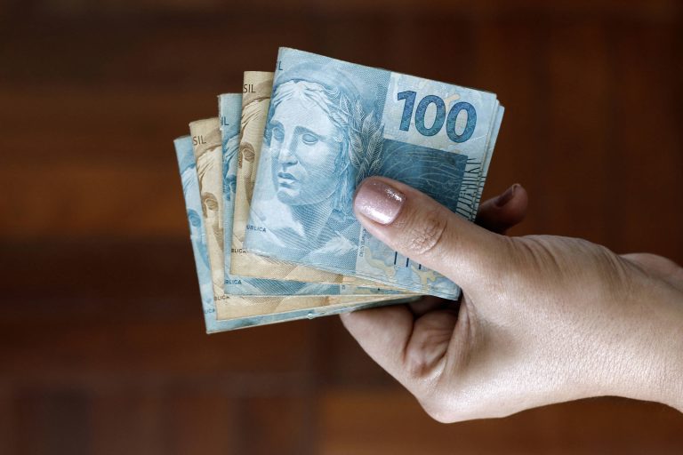 Dívida pública bruta do Brasil permanece em 78,7% do PIB em janeiro, mostra BC - 27/02/2026 - Economia