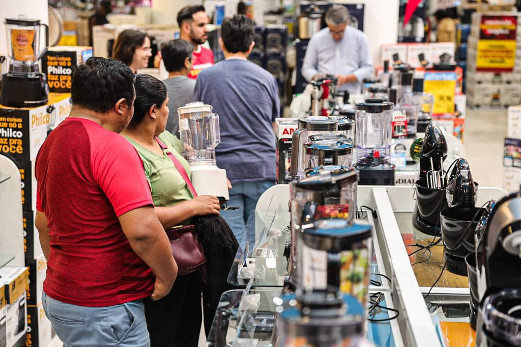 IBC-Br: País teve crescimento econômico de 2,5% em 2025 - 19/02/2026 - Economia