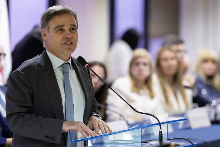 Ala do STF quer evitar excessos em CPIs - 25/03/2026 - Economia