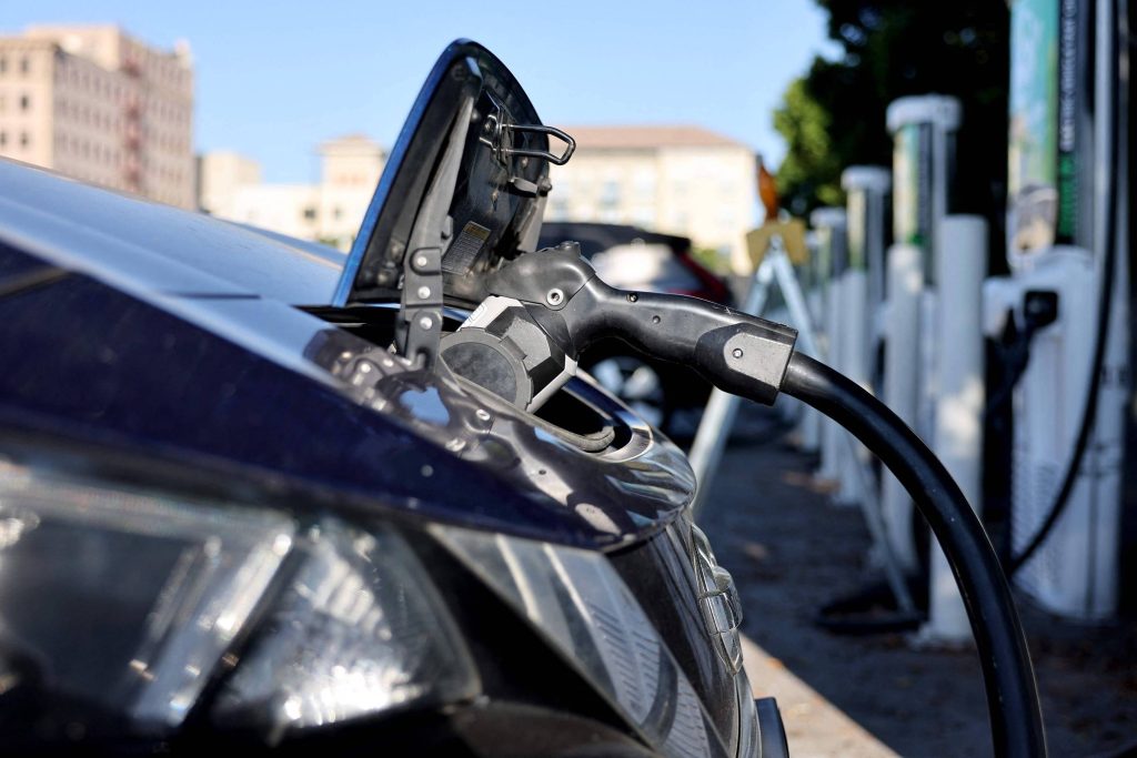 Carro elétrico: Carregamento ultrarrápido vira realidade - 22/03/2026 - Economia
