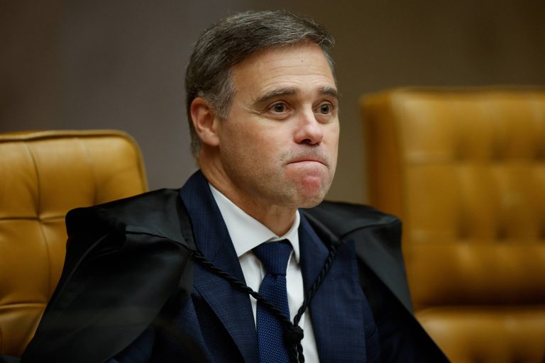 Centrão e PT querem que STF barre extensão da CPI do INSS - 25/03/2026 - Economia