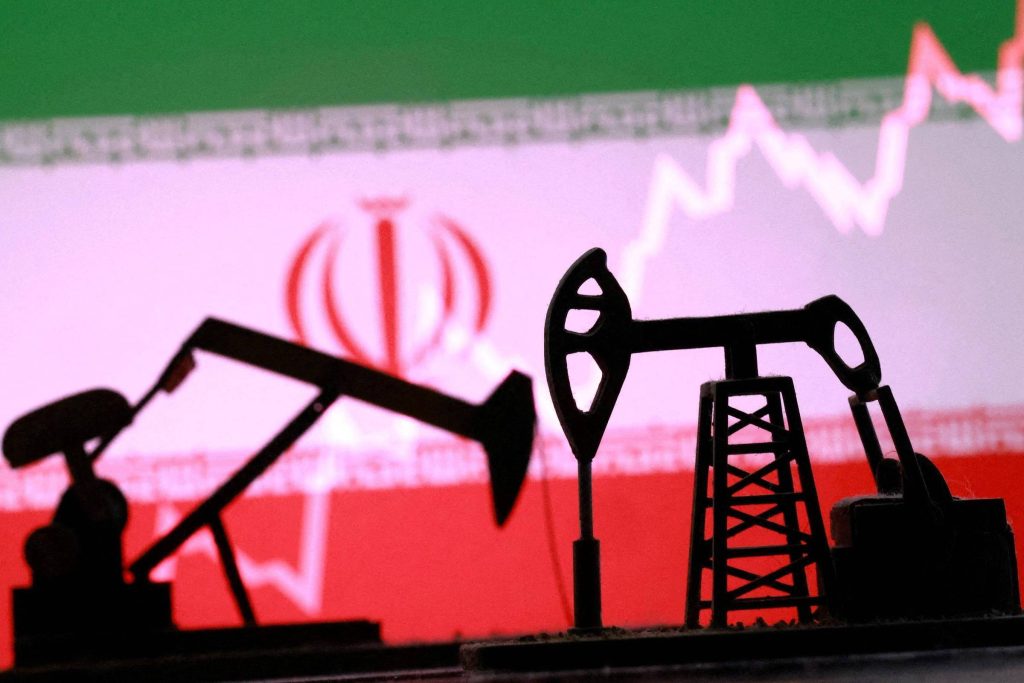 Guerra no Irã: petróleo abre estável a US$ 106 - 22/03/2026 - Economia