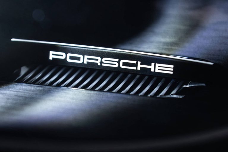 Porsche desenvolve novo SUV e esportivo de alto desempenho - 23/03/2026 - Economia