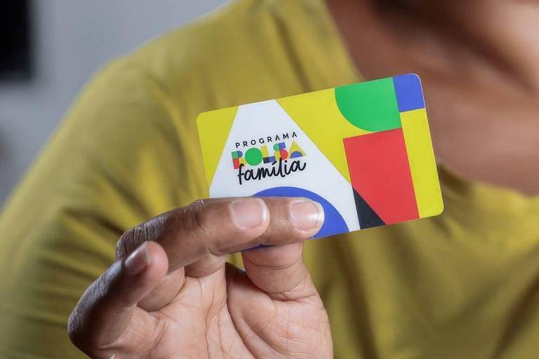 Bolsa Família faz as pessoas trabalharem menos? Vídeo - 17/04/2026 - Econometria Fácil