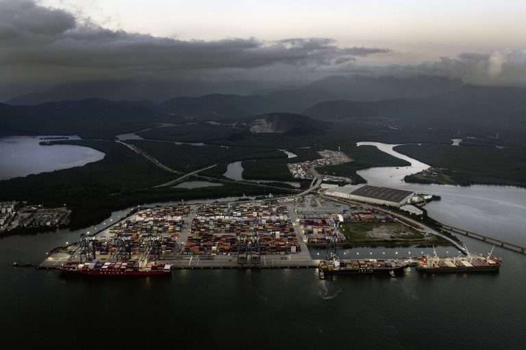 IBC-Br: Atividade econômica sobe 1,3% no 1º trimestre - 18/05/2026 - Economia