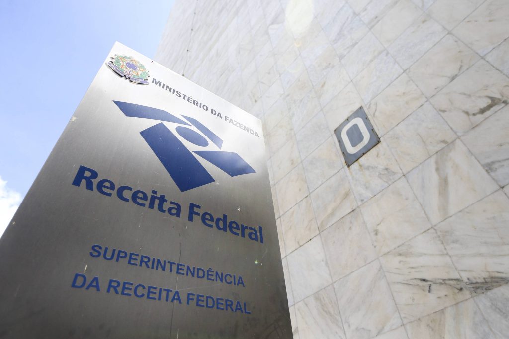 IR 2026: opção por débito automático acaba amanhã - 09/05/2026 - Economia