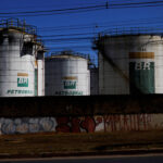 Petrobras anuncia desconto de R$ 0,35 sobre óleo diesel - 31/05/2026 - Economia