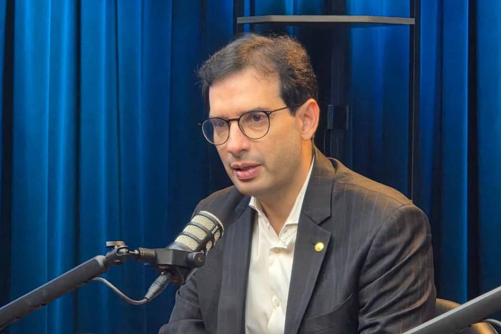Relator da PEC 6x1 defende transição de até cinco anos - 18/05/2026 - Economia