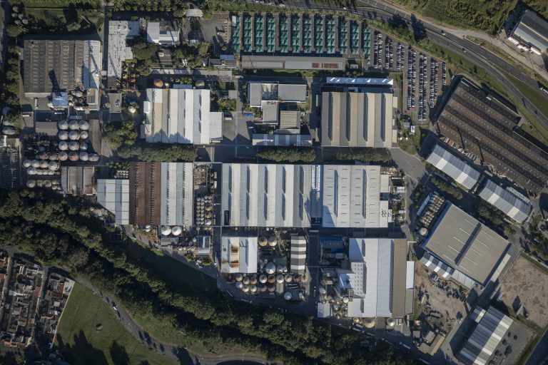 Unilever denunciou à Anvisa bactéria em produto da Ypê - 13/05/2026 - Economia