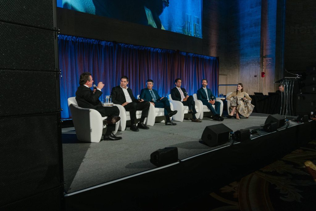 Wesley Batista e Trump Jr. participam de evento em NY - 12/05/2026 - Economia